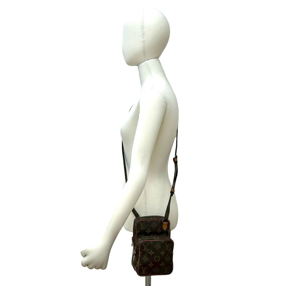 LOUIS VUITTON Authentic Brown Monogram Leather 2C Pochette Shoulder Bag - Picture 2 of 10